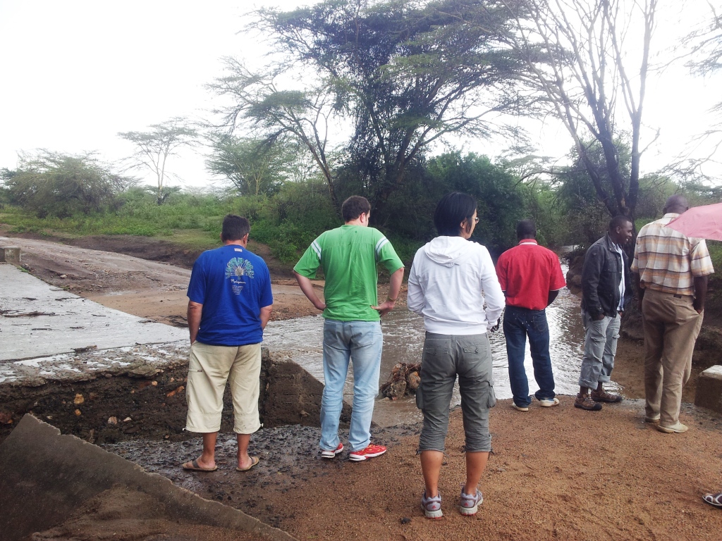 When the bridge falls, what to do? African Way!