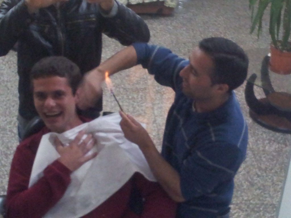 Fazendo a barba em alto estilo