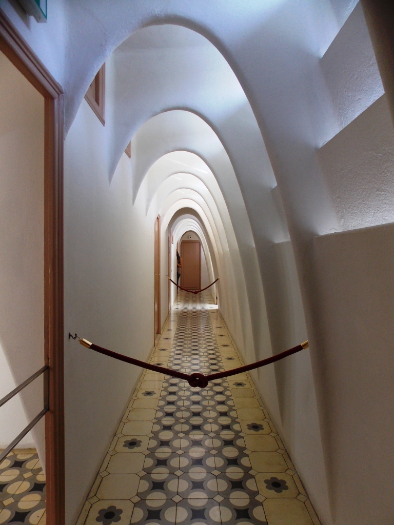 Gaudí Aisle