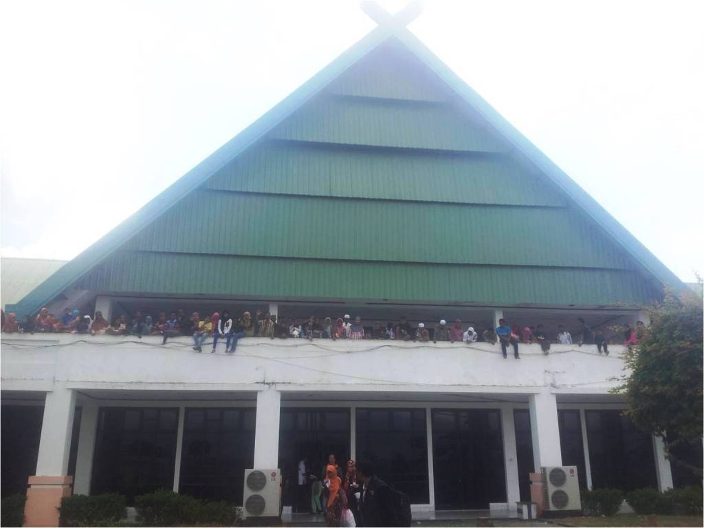 Despedida no aeroporto de Ilha das Flores. Farewell