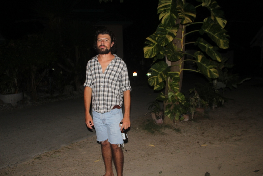 Danilo animado para a Full Moon Party